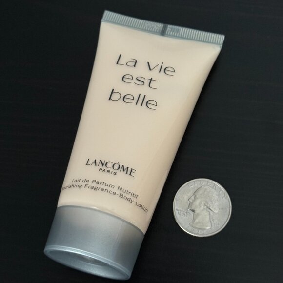 Lancome La Vie Est Belle Nourishing Fragrance Body Lotion - Picture 4 of 11